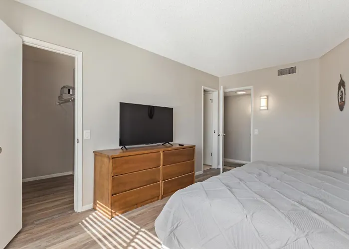 Super Sanctuary I 2 Bedroom Ensuite, Patio, Sunrises *
