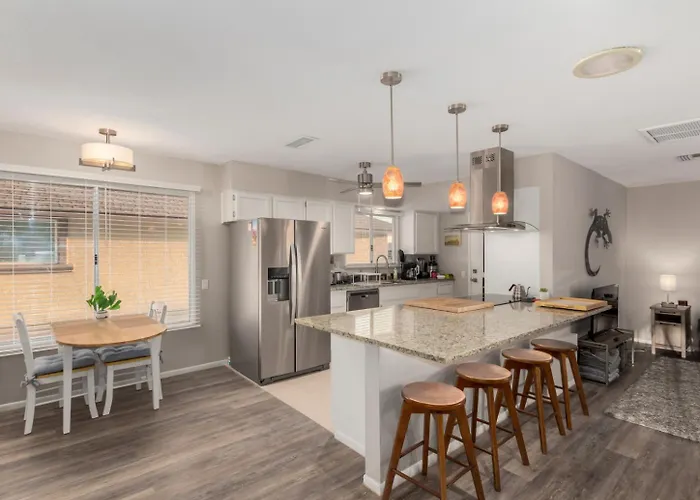 Super Sanctuary I 2 Bedroom Ensuite, Patio, Sunrises Holiday home Sun City West