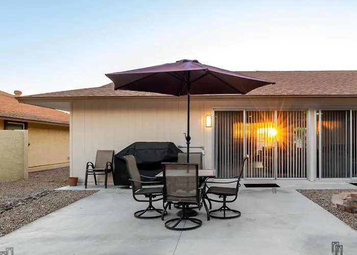 Super Sanctuary I 2 Bedroom Ensuite, Patio, Sunrises Holiday home